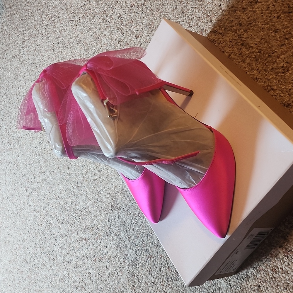 Like new Jessica Simpson Hot Pink Heels
